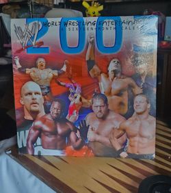 World Wrestling Entertainment (WWE) 2003 Sixteen-Month Calendar