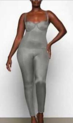New Skims silky jump suit  size 2X