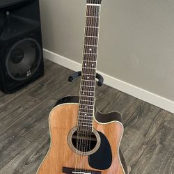 Takamine TT