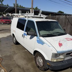 2000 GMC Safari