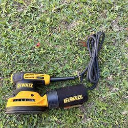 Dewalt  3 AMP Corded 5 IN Variable Speed Random Orbital sander