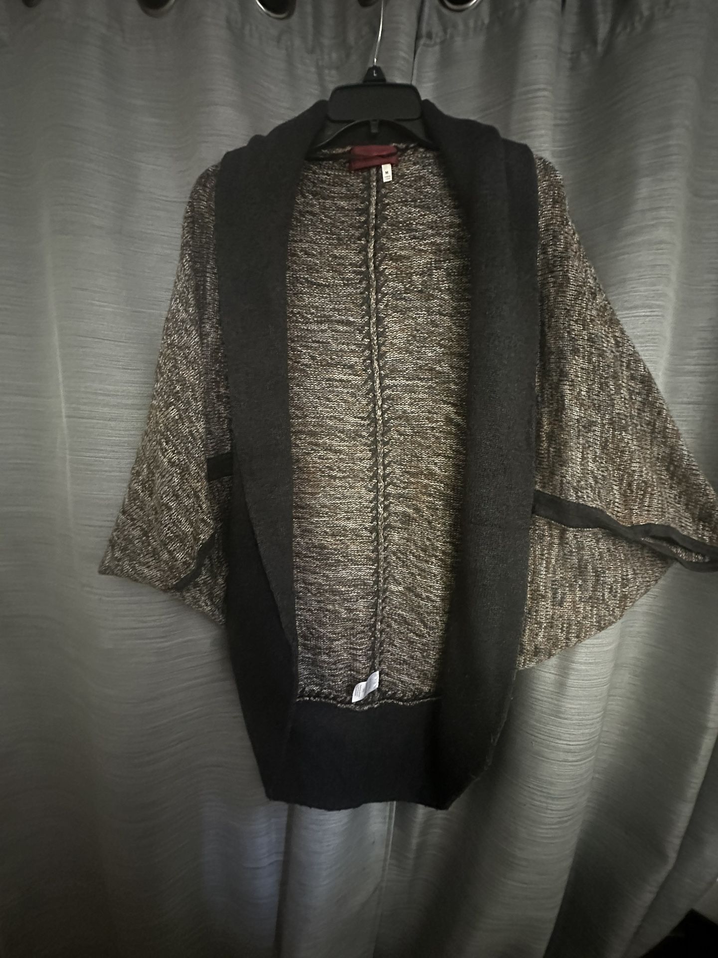 Woman’s Cardigan