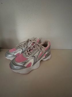 Girls Steve Madden sneakers