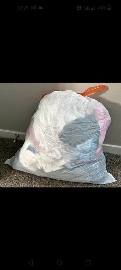 Bag of women's clothes small/med