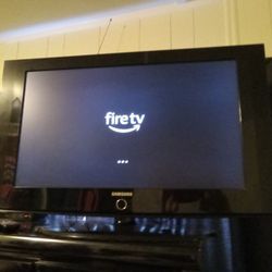 32" Samsung TV. Shows great $25