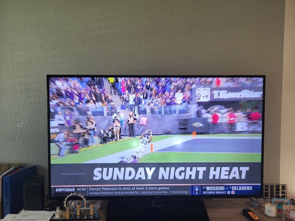 Samsung 55 UHD Smart TV