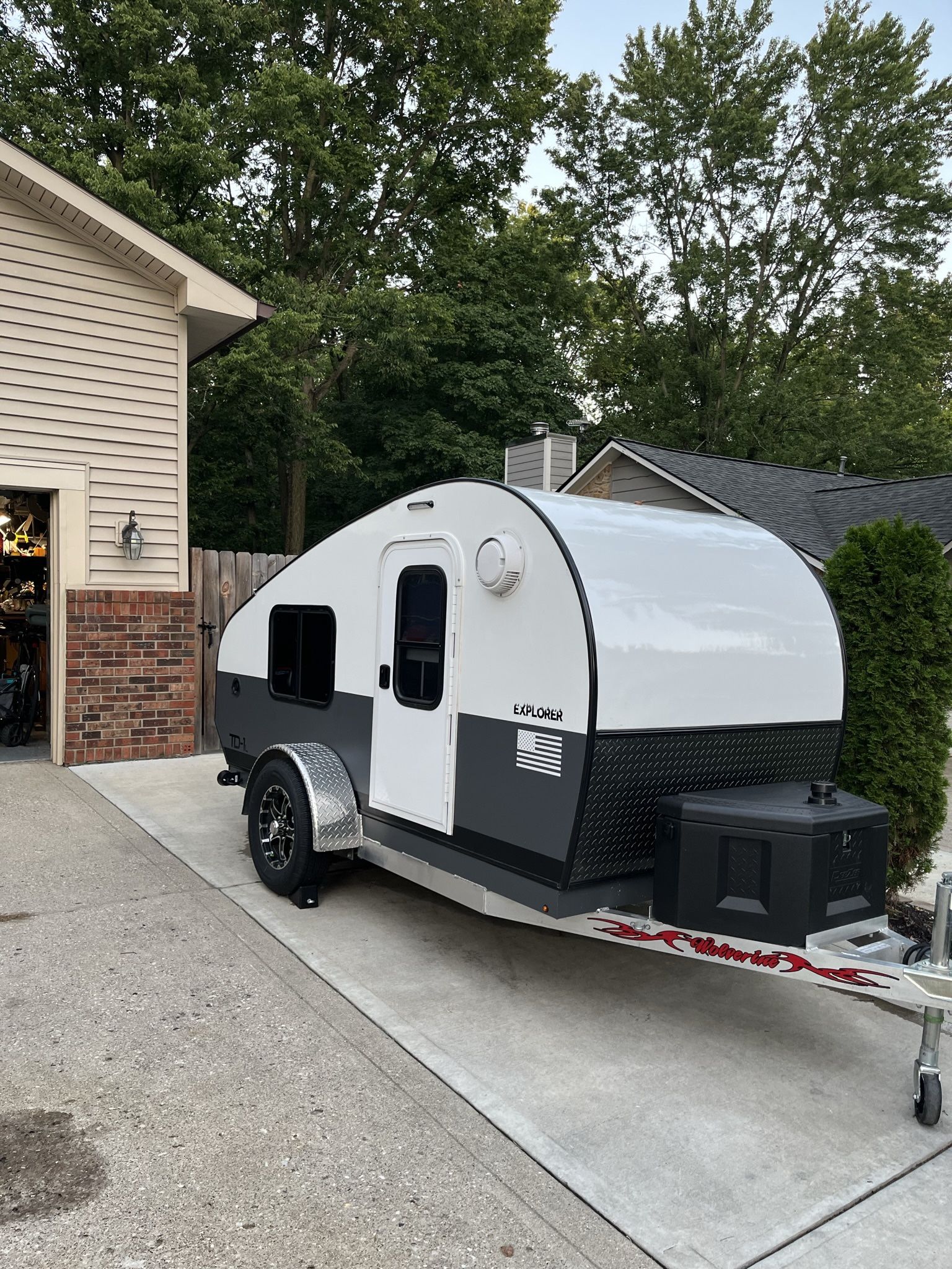 Teardrop Camper  (with Bathroom)