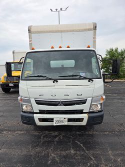 2019 Misubishi 16ft Gas Box Truck