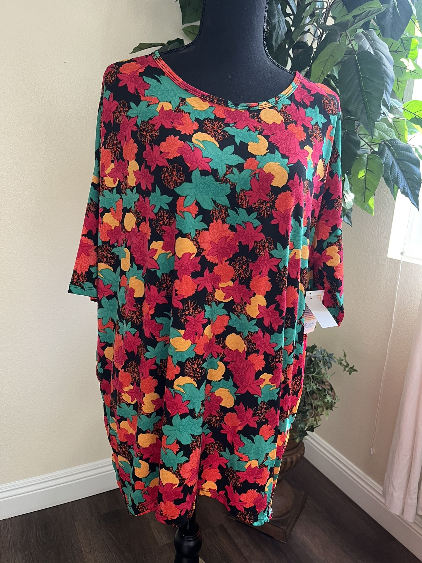 LuLaRoe Comfortable Tunic Shirts Size M