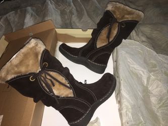 Bass heritage collection women’s brown fur boots size 7