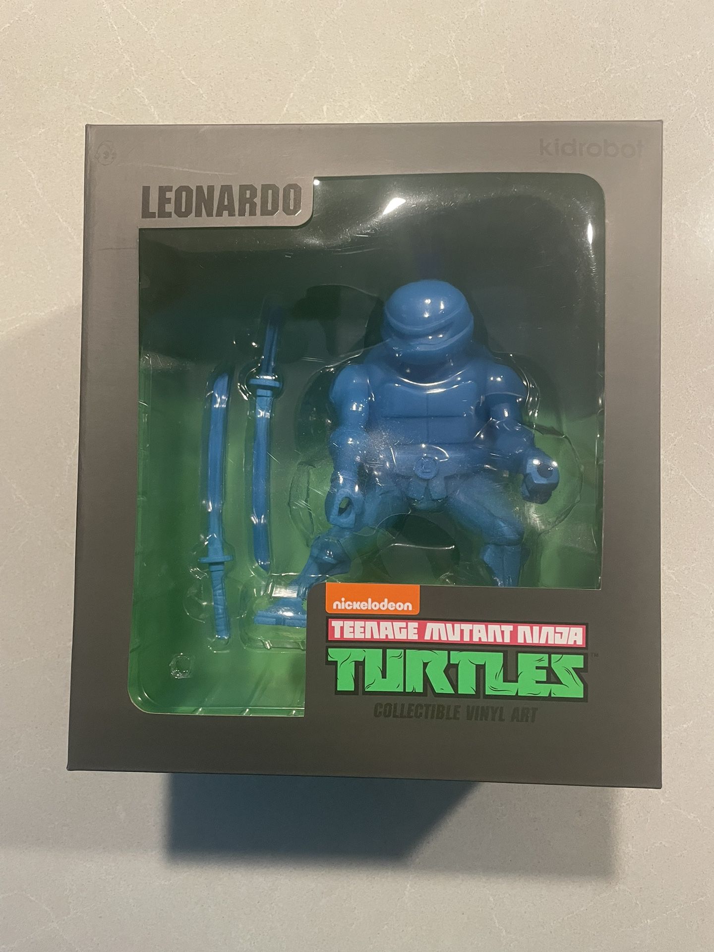 Leonardo 8” Statue *MINT* Kidrobot TMNT Teenage Mutant Ninja Turtles Katana Blue Figure Shredder Splinter