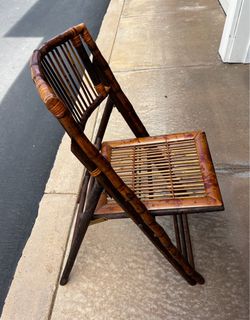 8 Chiavari Chairs