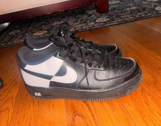 Nike Big Kids Y size 7