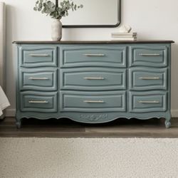 ✨ Refinished Lexington Solid Wood Dresser | 9 Dovetail Drawers ✨