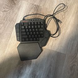 Red Dragon Gaming Keypad