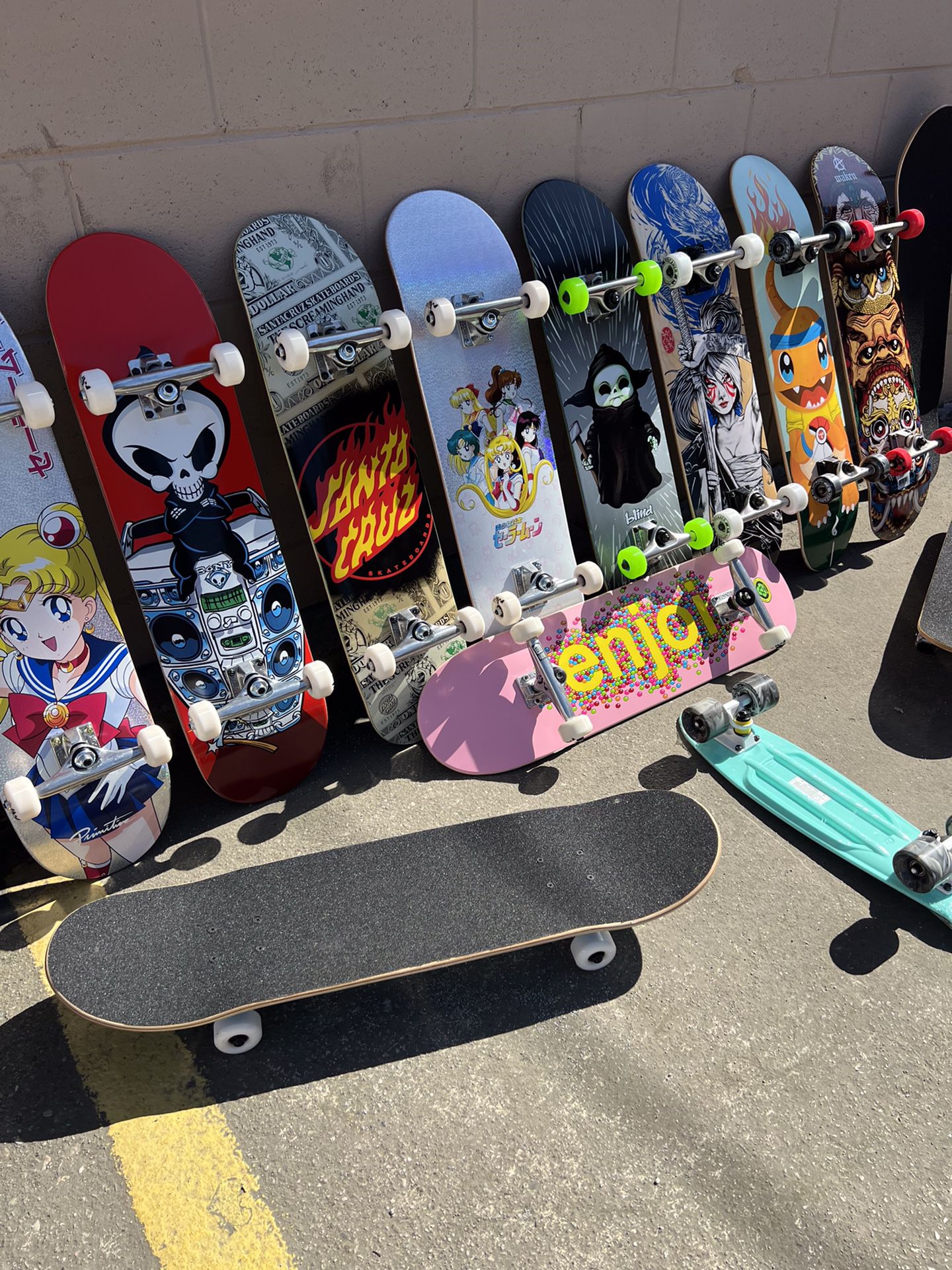 Graphic Skateboard 