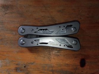 STANLEY 11-in-1 Multi-Tool featuring a rugged butterfly-opening skeleton design
