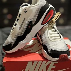 Brand New Nike Air Max Nova Size Big Boys Youth 7