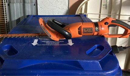 Black+Decker Electric Hedge Trimmer