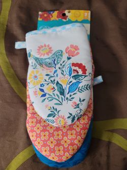 The Pioneer Woman Mazie Cotton & Polyester Mini Mitt Set, Multicolor, 5.5"W x 8"L, 2 Piece