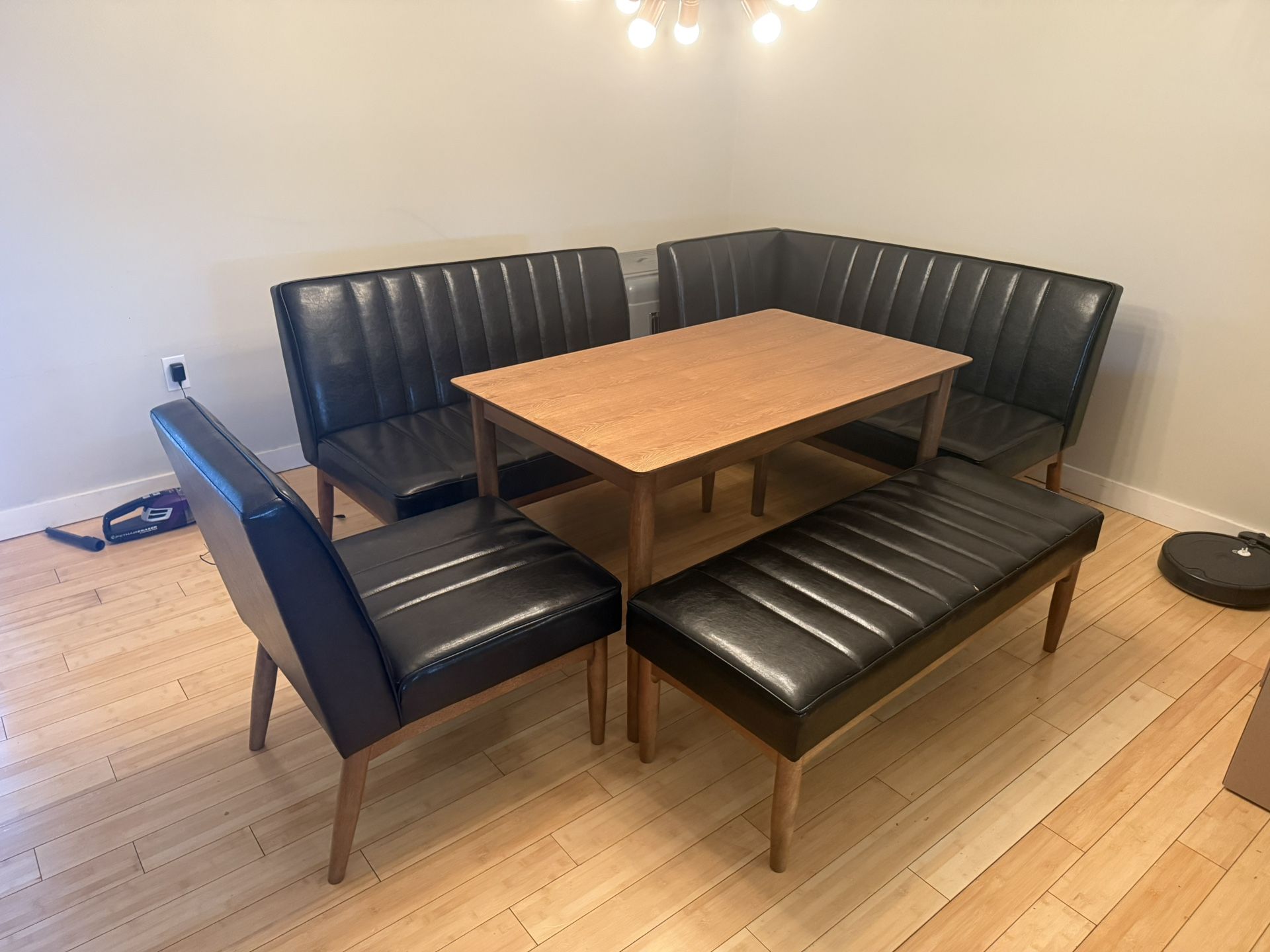 Dining Table Booth