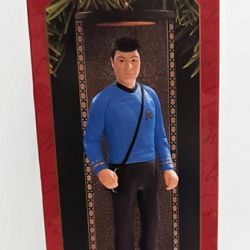 STAR TREK Dr. Leonard H. McCoy Hallmark Keepsake Ornament - 1997
