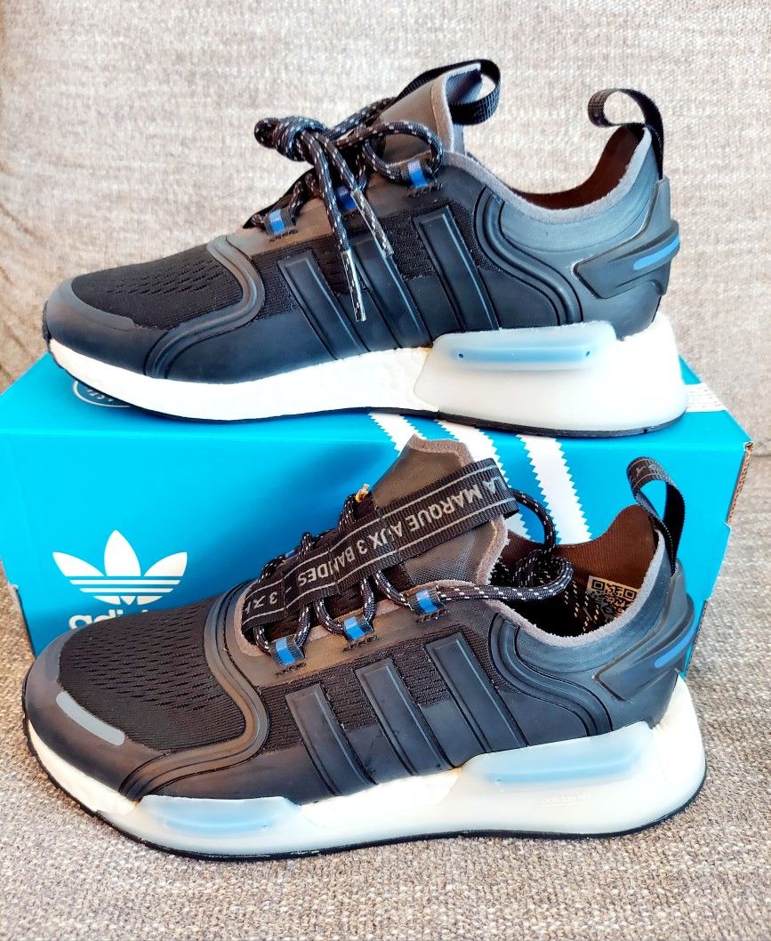 Size 6 Women's / 5 Men's - Brand New Adidas NMD_V3 Shoes