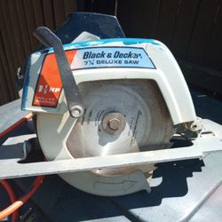 Black & Decker Circular Saw.  1 1/2hp
