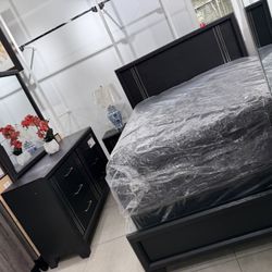 4pc Queen Bedroom Set 🖤 Black Color 
