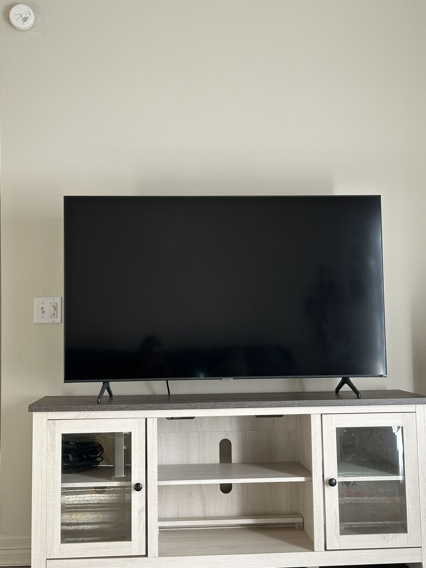 Samsung 55” Smart TV