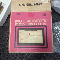 vintage GAF Duo 8 Automatic Movie Projector
