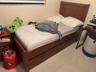 Twin bedroom set $400