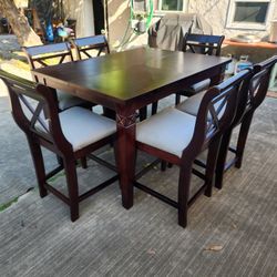 Tall Table and 6 Stools 