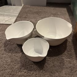Mixing Bowls 