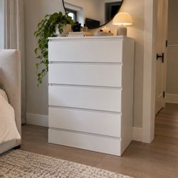 White 4-Drawer Dresser Chest BRAND NEW IN BOX