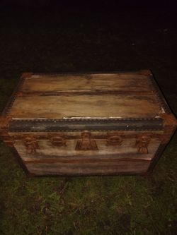 Antique Victorian steamer chest
