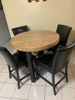 Set dinner table with 4 chairs