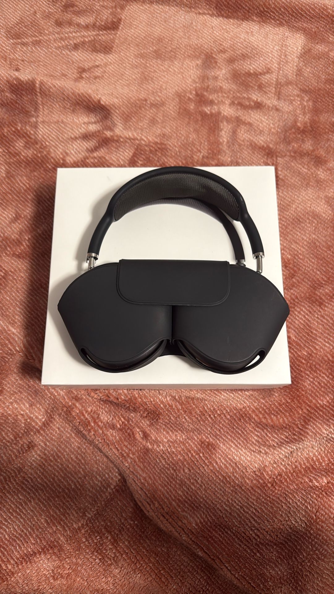 Airpods max 200$