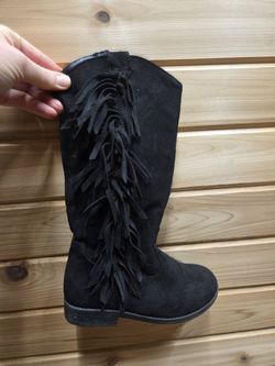 Boots Kids Size 11