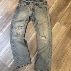 Levi’s Blue Distressed Jeans Size 33-32