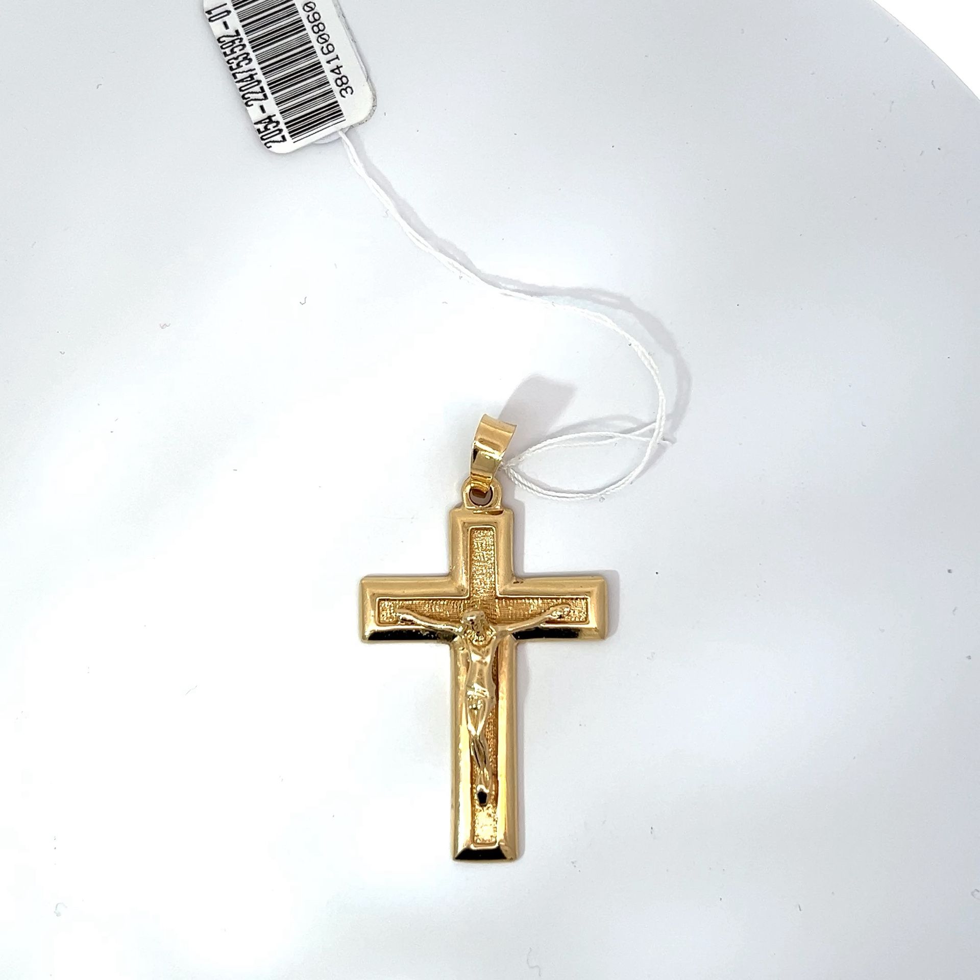 14 K 8.9 Gram Cross