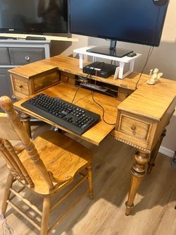 Vintage Jacobean/Colonial Revival 1920’s/1930’s revival writing table/vanity”