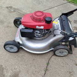 Honda HRR216 Lawn Mower 