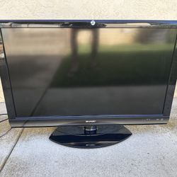Sharp LED 43” Flat Screen TV