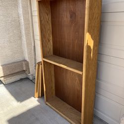 Free bookshelf great condition