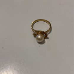 Costume Gold With Pearl Size 5.5 Ring 