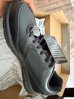 Skechers slip resistant shoes