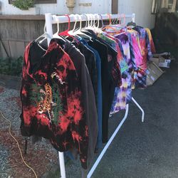 Huge Garage Sale 👀👀 Shoes, Shirts, Dog Supplies 