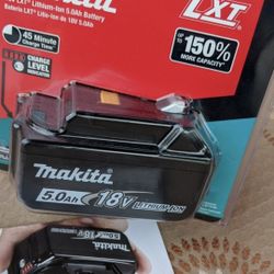 Makita
18V LXT Lithium-Ion High Capacity Battery Pack 5.0Ah with Fuel Gauge
