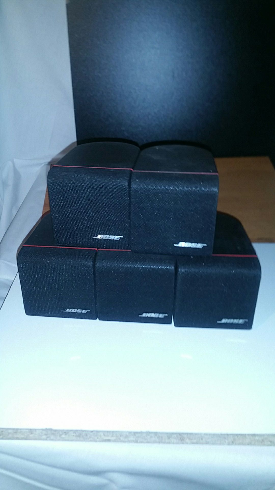 Lot of 5 Bose single Cube acoustimass red line speakers